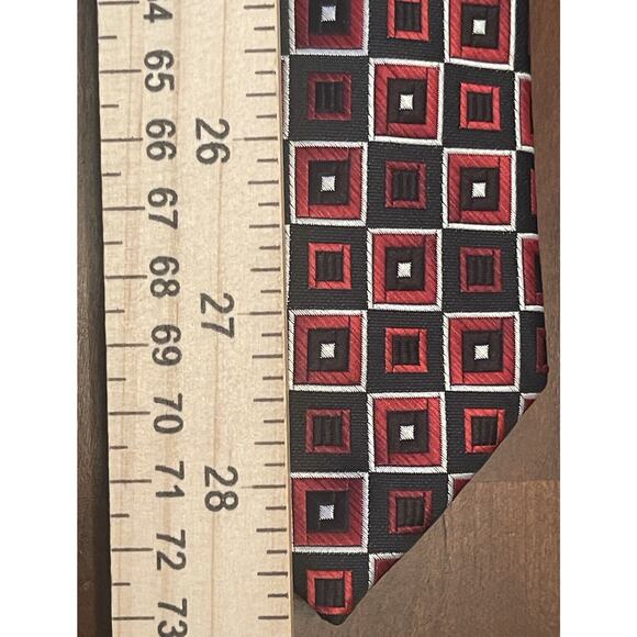 Pierre Cardin Red Black Hand Made 100% Polyester Men’s Neck Tie Made In China - Picture 5 of 9